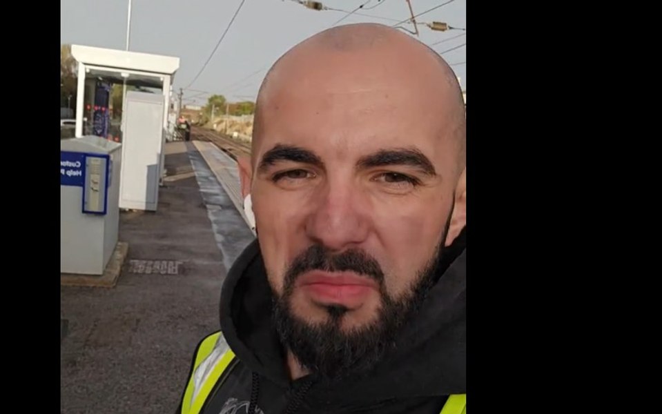„E moarte lentă”. Românul care și-a dat demisia de la Amazon: „Am clacat psihic, m-a terminat. Am plecat”