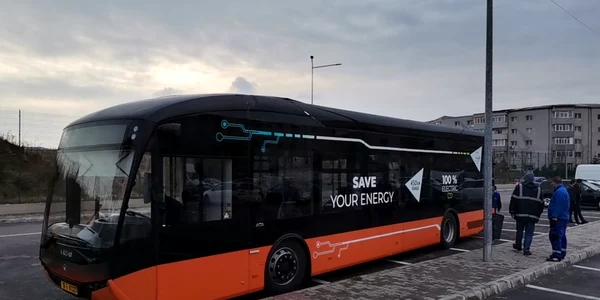 autobuz electric slatina - foto alina mitran