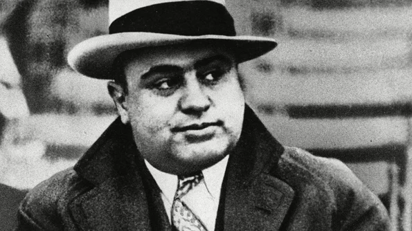 Calendar 25 ianuarie: 1947 Al Capone, cel mai faimos gangster american, a murit la vârsta de 48 de ani jpeg