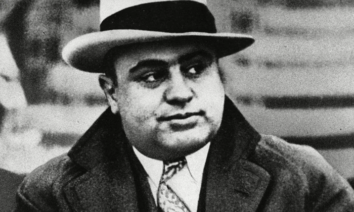 Calendar 25 ianuarie: 1947   Al Capone, cel mai faimos gangster american, a murit la vârsta de 48 de ani jpeg