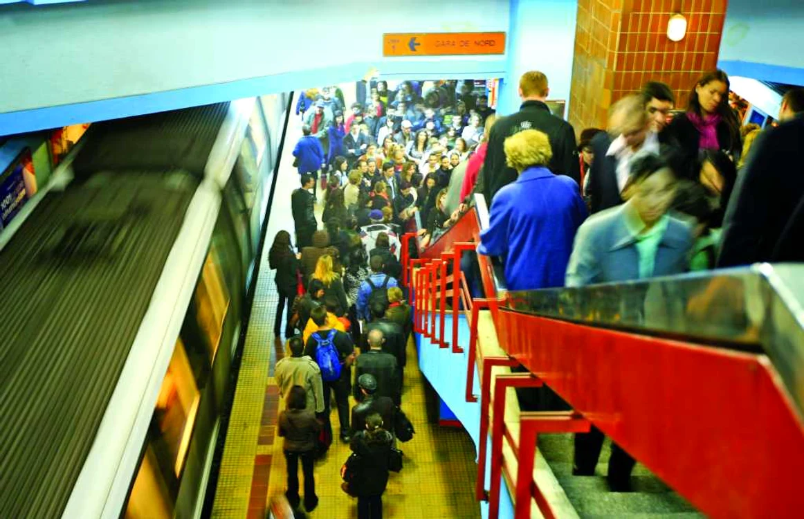 Transportul public din România nu este printre cele mai ieftine, comparativ cu veniturile