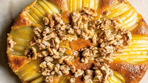 praitura cu pere si nuci caramelizate jpg