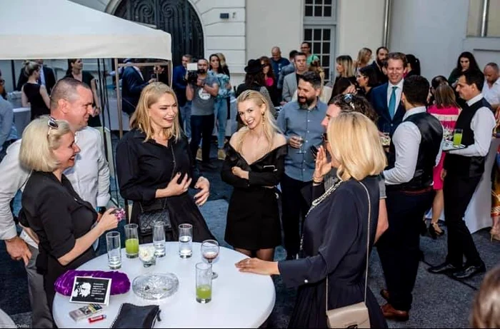 76 cristina cioran andreea balan dana savuica soirees de la mode karl lagerfeld 3 jpg jpeg