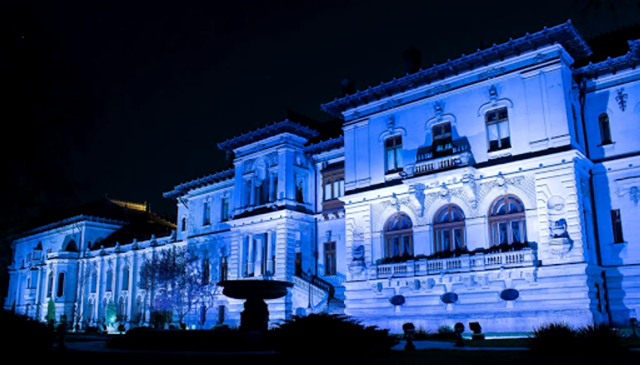 
    Palatul Cotroceni va fi iluminat în roșu în solidaritate cu cei diagnosticați cu boala Duchenne Sursă foto: Arhivă Click!  