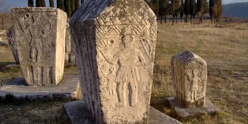 Monumente funerare bogomile în Banatul sârbesc FOTO Ioan Oţa