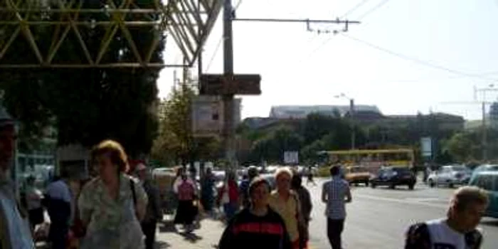 Ploieşti: Panouri defecte în staţiile RATP