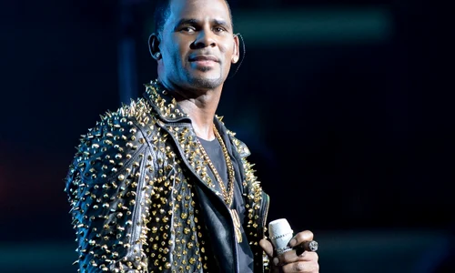 r kelly gettyimages 172025666 jpeg