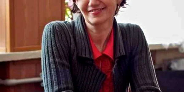 alexandra sfarlogea 
