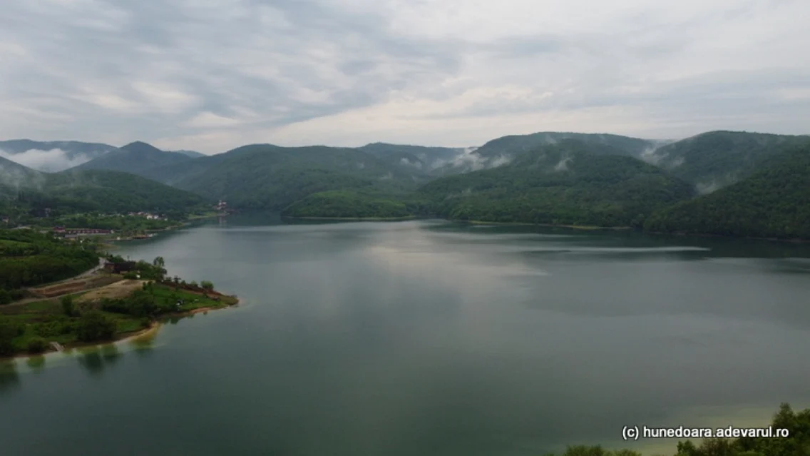 drumul spre lacul cincis foto daniel guta adevarul