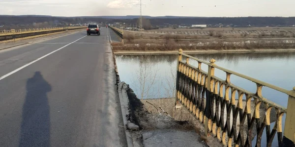 Podul rutier Drăgășani peste Olt legătura dintre județele Vâlcea și Olt Foto DRDP Craiova jpeg