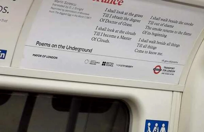 Poezia lui Sorescu în metrourile londoneze Foto FB Florin Ghioca