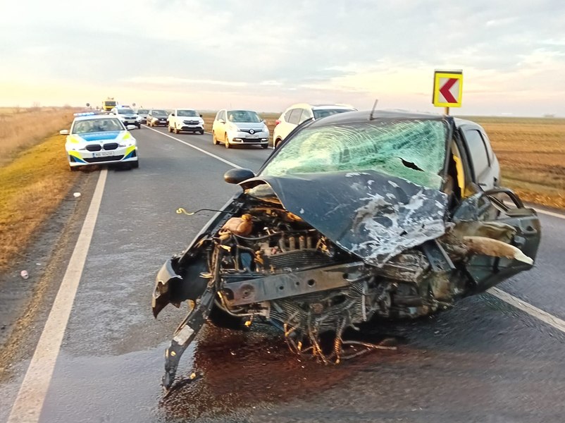 Accident mortal cu autor necunoscut la Brăila. Lângă o mașină au fost găsiți doi tineri, unul dintre ei consumase alcool
