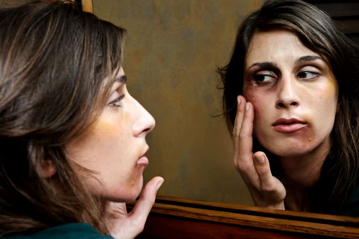 
    Eleva a fost bătută de mai multe colege. (foto: Arhivă Shutterstock)  