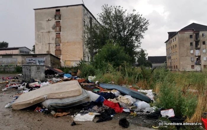 blocul fantona din hunedoara foto daniel guta adevarul