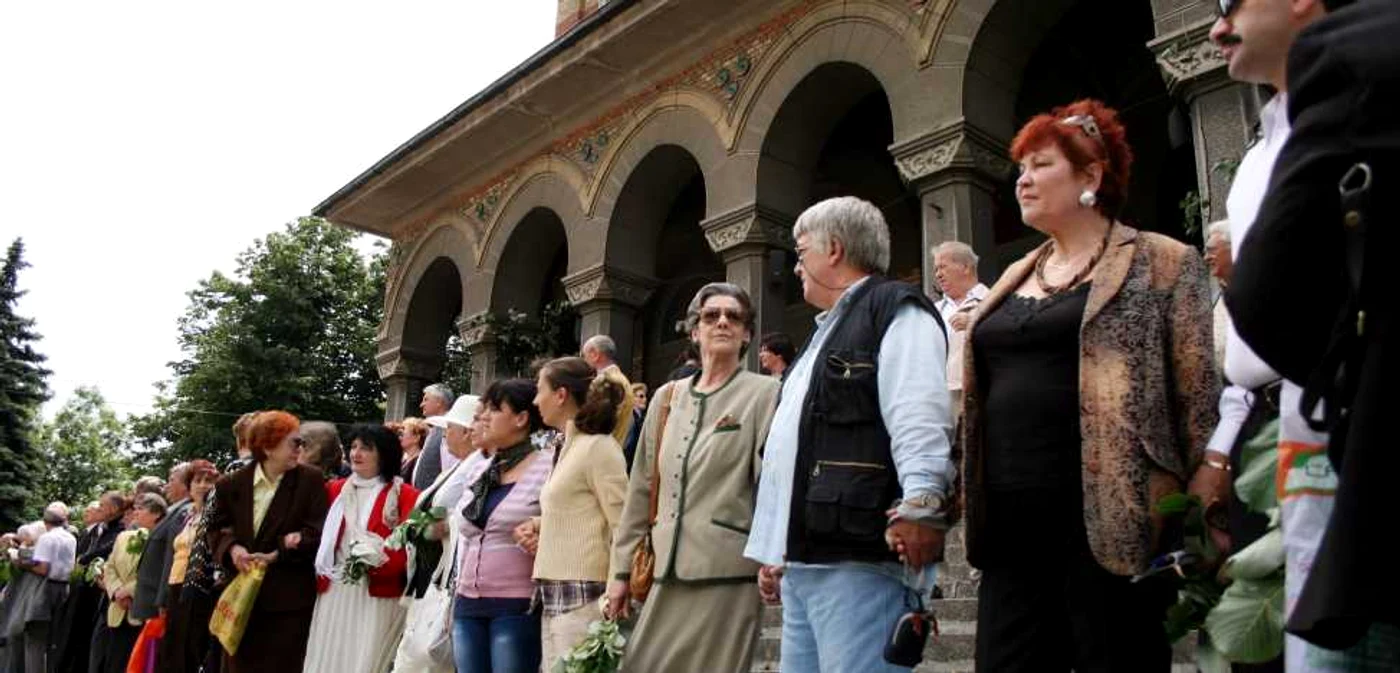 Protest în fața Catedralei