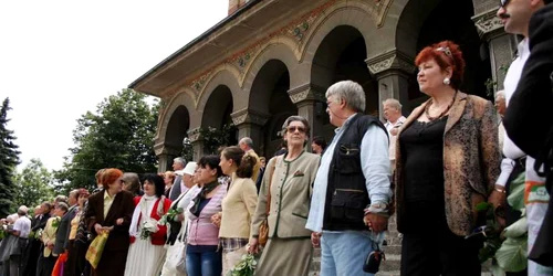 Protest în fața Catedralei