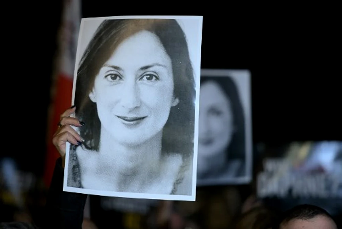 
    Anul trecut, oamenii au cerut dreptate în stradă, pentru uciderea jurnalistei Daphne Caruana GaliziaFoto: AFP  