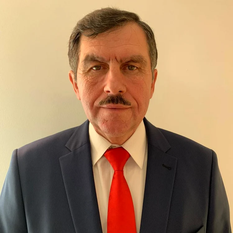 primar raducaneni