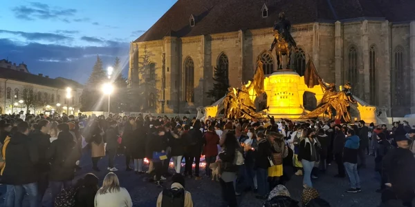 cluj protest pro ucraina rusia. foto lia valendeorfean
