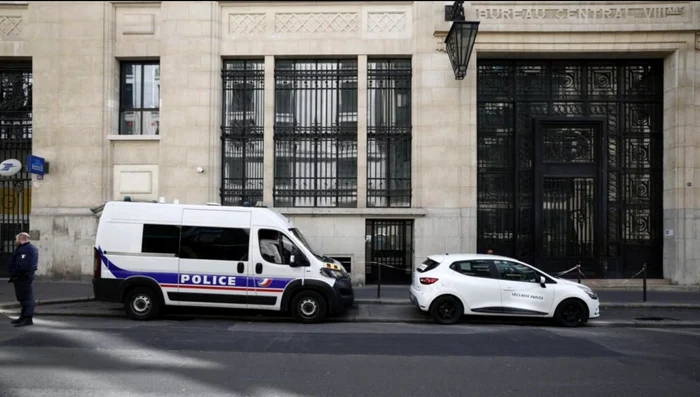 Suspectul este foarte tânăr. FOTO: X/@DailyNewsJustIn