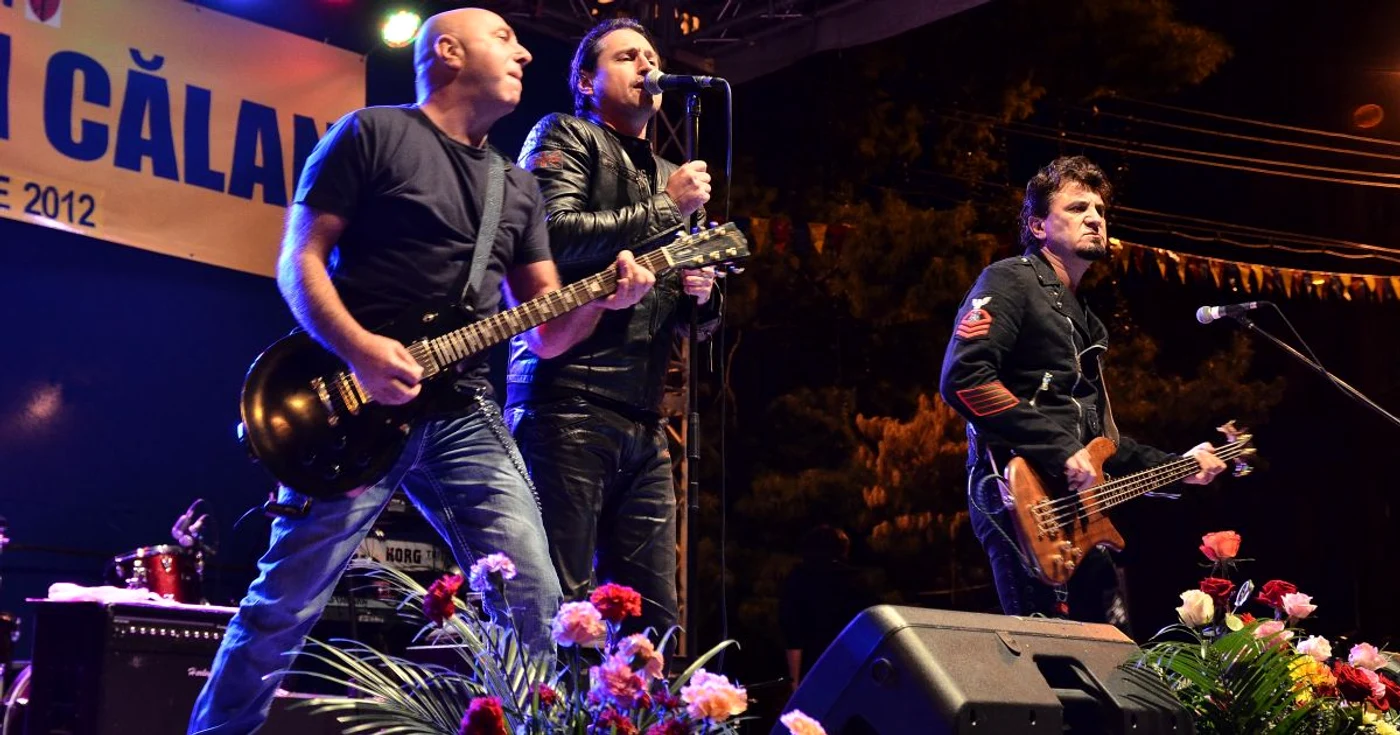 Trupa Iris a susţinut primul concert alături de noul solist Toni Şeicărescu, la Călan, pe 22 septembrie FOTO Mediafax