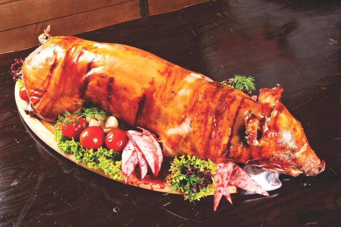 Lechon (purcel de lapte la proțap)