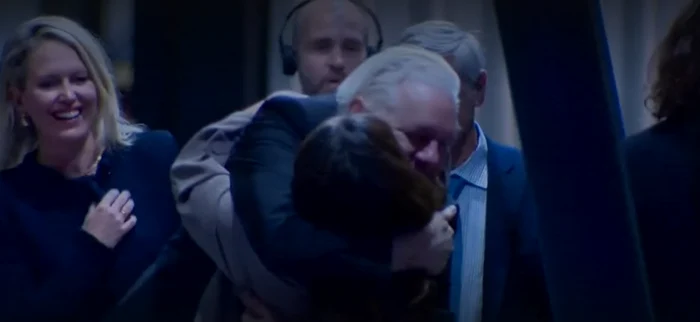 Julian Assange a ajuns în Austiralia, liber. FOTO captura BBC