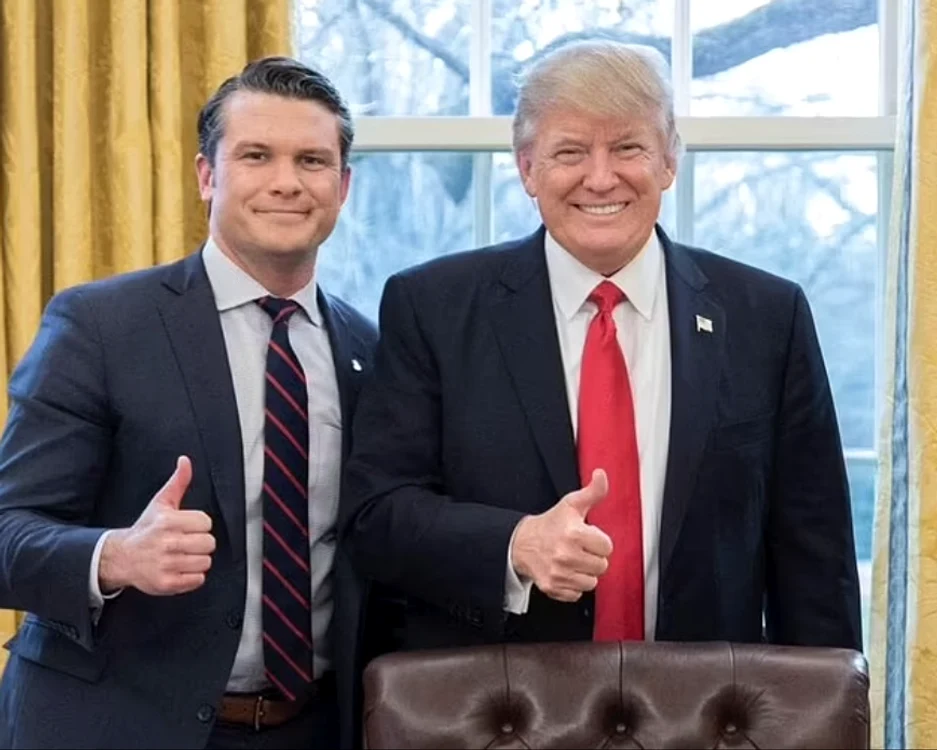 Donald Trump și Pete Hegseth FOTO FACEBOOK