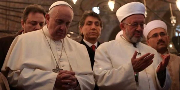 Papa Francisc în vizită în Istanbul FOTO Anadolu Agency