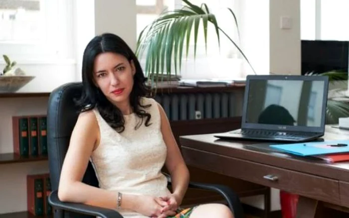 Lucia Azzolina, ministrul italian al Educaţiei