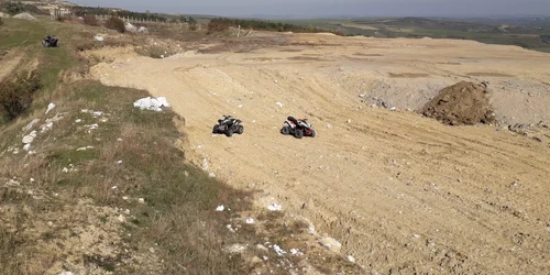 Accident de ATV într o carieră de piatra din comuna Mihai Viteazul, Cluj jpeg