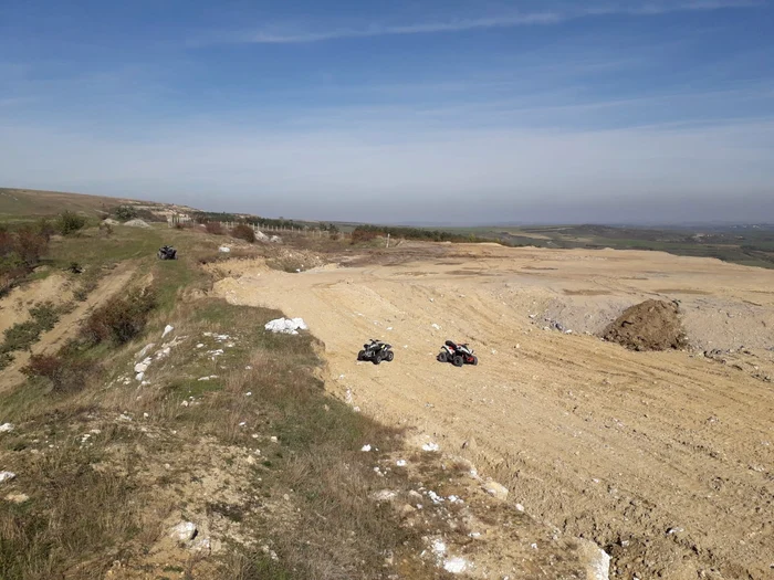 Accident de ATV într-o carieră de piatra din comuna Mihai Viteazul, Cluj. FOTO: ISU CLuj