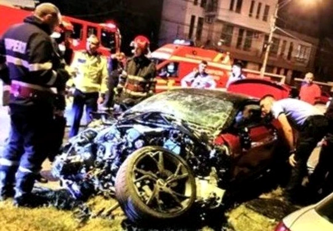 Bolidul Aston Martin al lui Mario Iorgulescu s-a făcut praf în accident