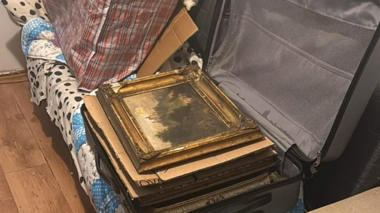 Tablouri furate din Italia, descoperite la Constanța. FOTO: Poliția Română