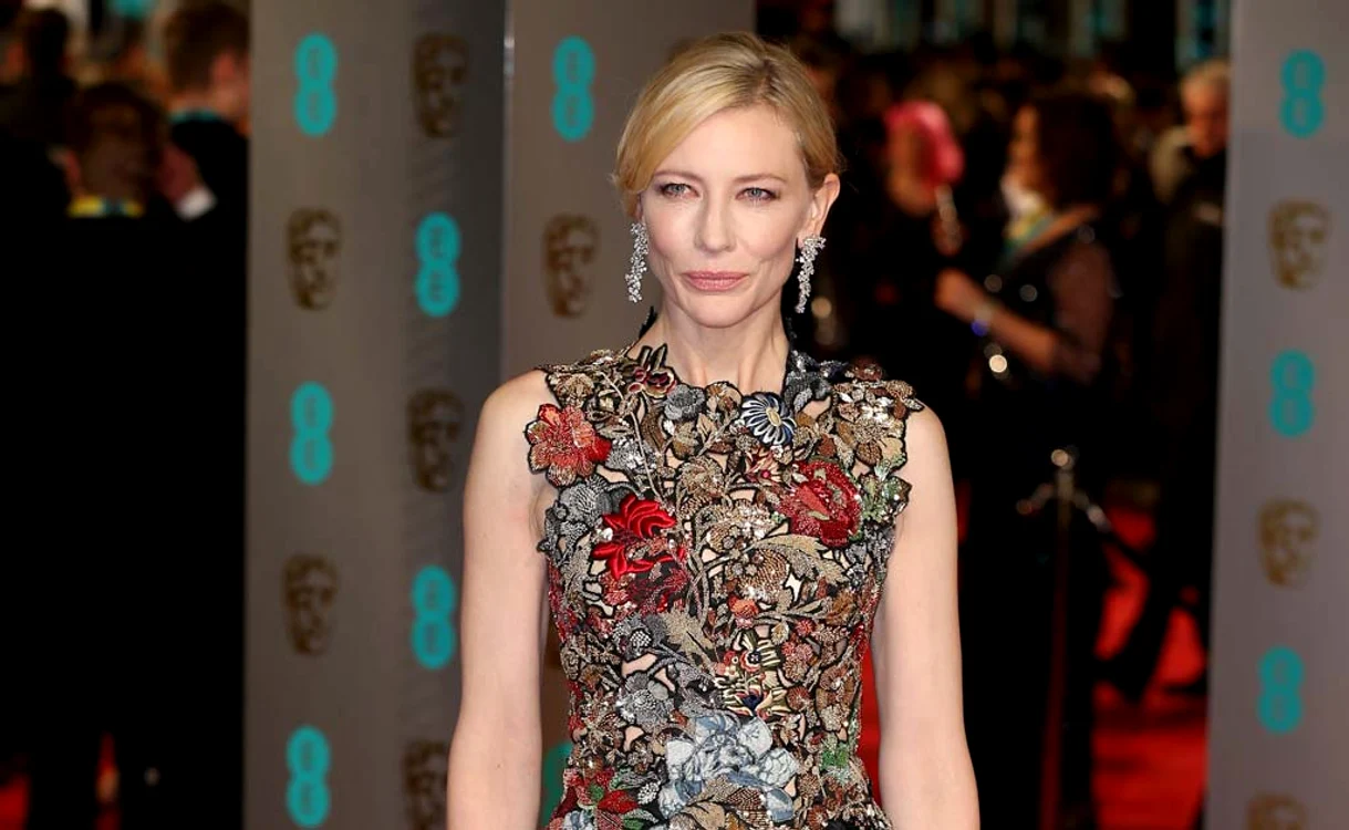 
    Cate Blanchett, 46 de ani, le-a întrecut în eleganţă pe colegele ei Kate  Winslet, Dakota Johnson, Olga Kurylenko şi Julianne MooreFotografii: Guliver/Gettyimages/Photoland/Wenn  