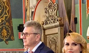 Gabriela Firea și Florintin Pandele au fost nașii micuței Alessandrei Stoicescu  jpeg