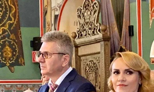 Gabriela Firea și Florintin Pandele au fost nașii micuței Alessandrei Stoicescu  jpeg