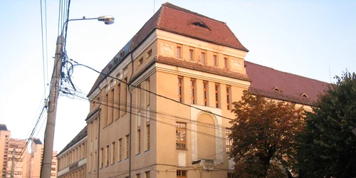 Colegiul "Mihai Eminescu" a primit una din cele trei diplome din Satu Mare