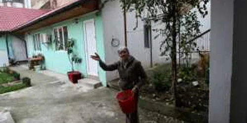 Proprietara clădirii refuză să spună de ce a construit ilegal