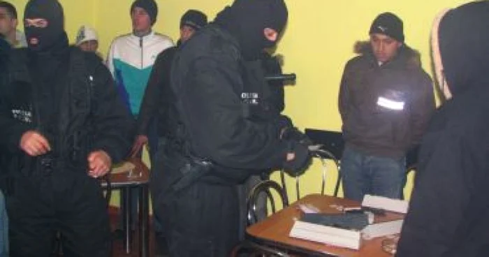 Controalele poliţiei, duşuri reci pentru petrecăreţi