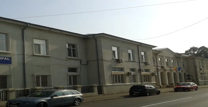 Un bătrân de 86 de ani a murit în fața Spitalului Municipal din Ploiești Foto: Arhivă