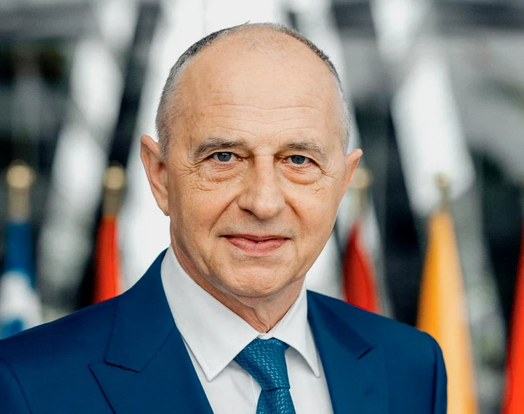 Mircea Geoană. FOTO Facebook Mircea Geoană