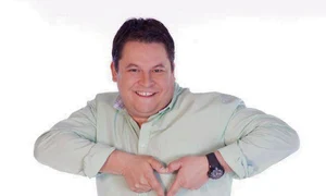 Mihai Bobonete este cel care le a făcut cunoştinţă celor doi jpeg