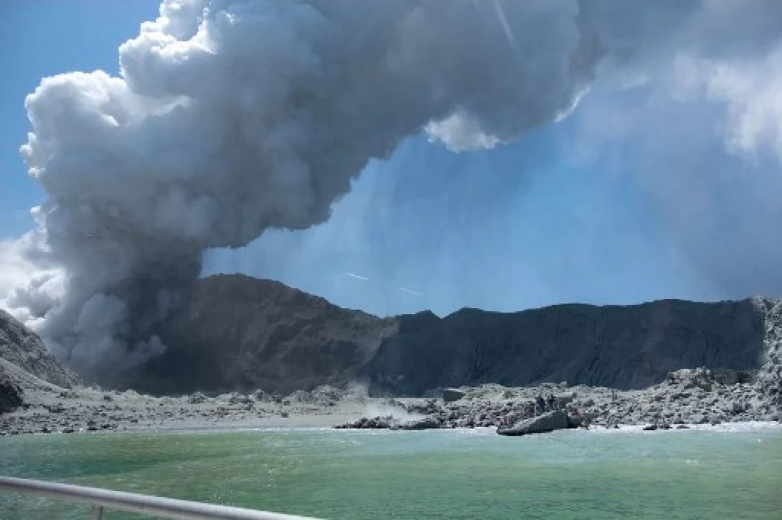 Eruptie vulcan Noua Zeelanda FOTO AFP