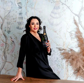 2 oana roman elisei jpg jpeg