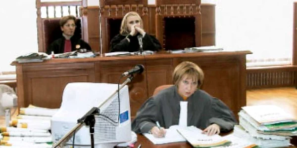 Legea salarizării unice, asumată, dar neterminată