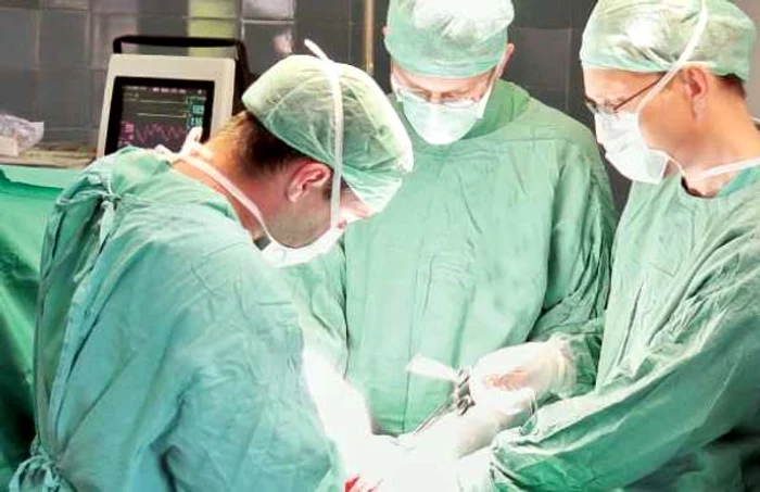 Costul unui stent farmacologic activ indispensabil pentru lărgirea unei artere poate ajunge la 2.000 de euro