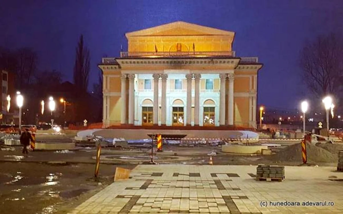Casa de cultură din Hunedoara. FOTO: Daniel Guţă. ADEVĂRUL.