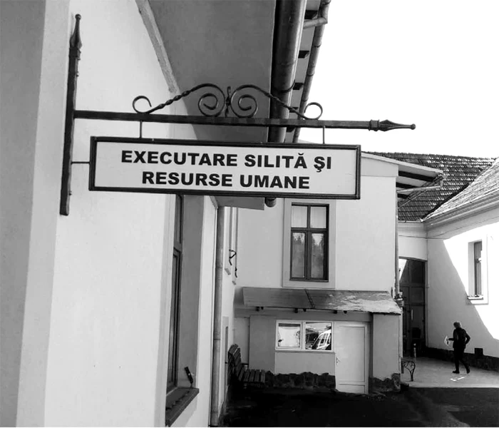 Cu ochii n 3,14 jpeg