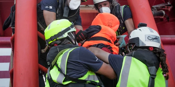Organizaţia SOS Mediterranee cere ajutorul Franţei, Spaniei şi Greciei pentru debarcarea a 234 de persoane jpg